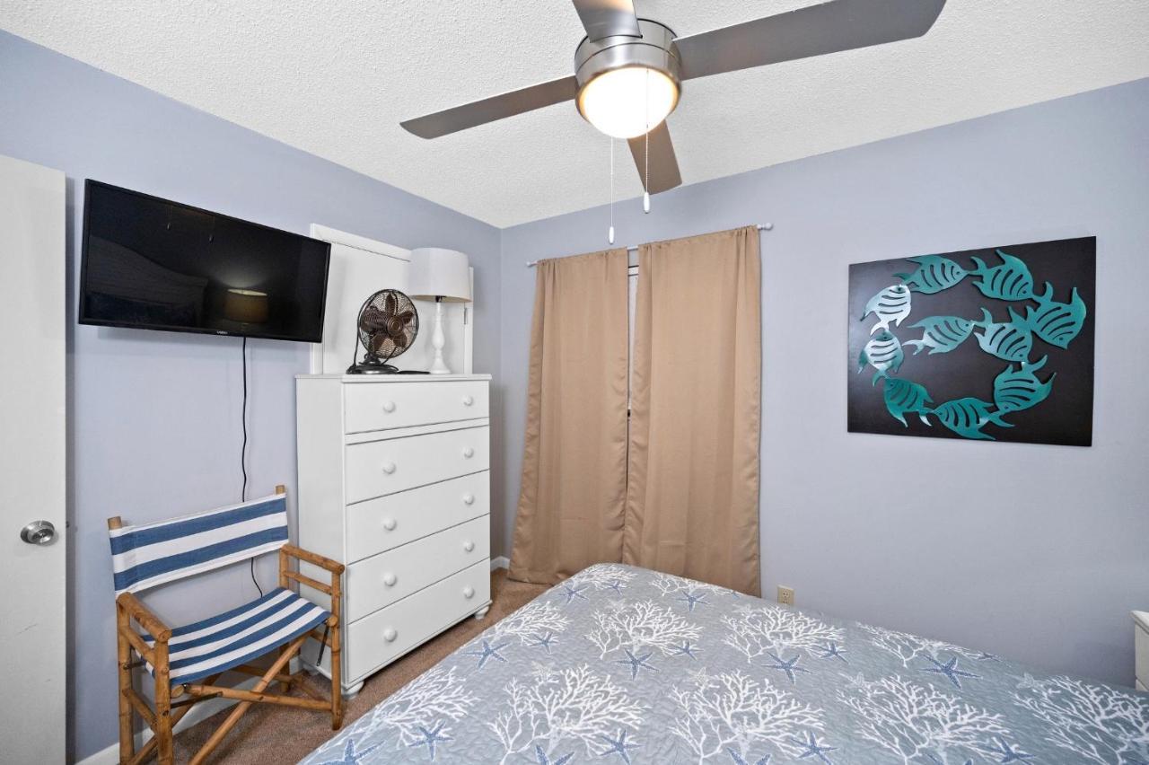 A Wave From It All Beach Resort Gulf Shores Exterior photo