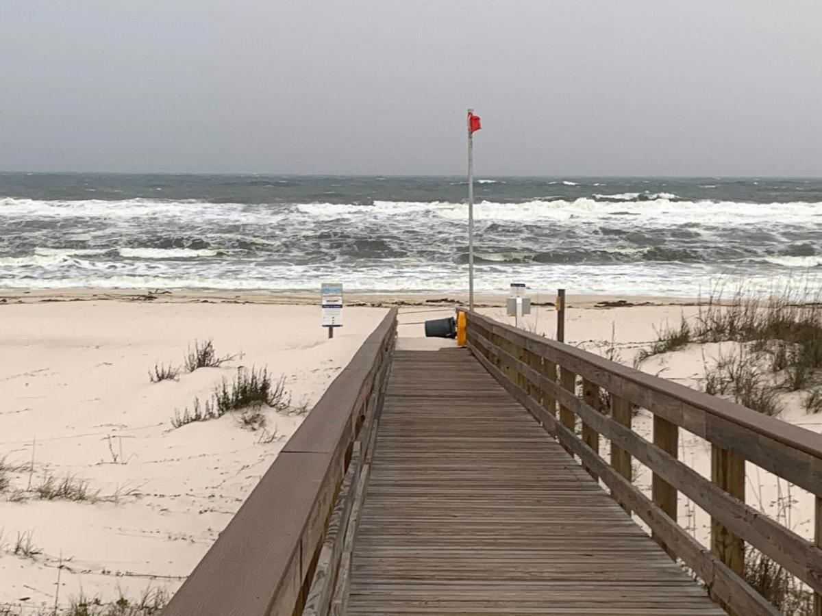 A Wave From It All Beach Resort Gulf Shores Exterior photo