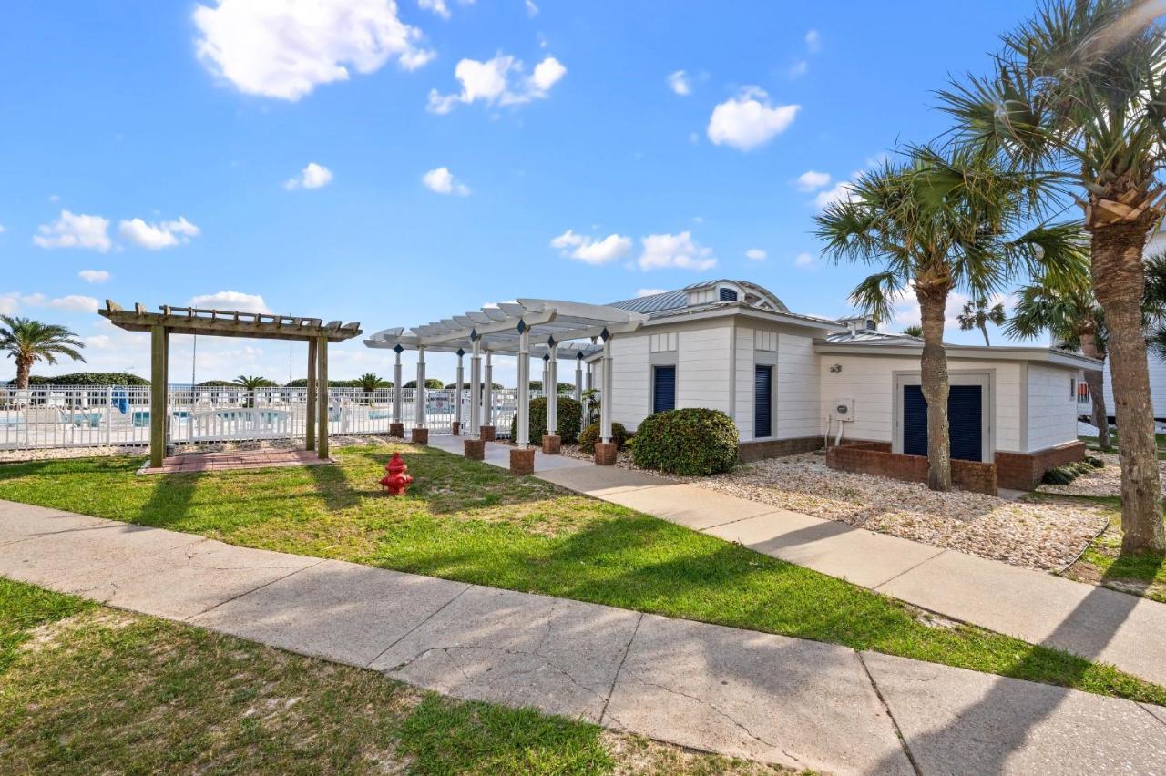 A Wave From It All Beach Resort Gulf Shores Exterior photo