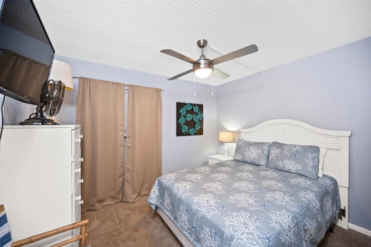 A Wave From It All Beach Resort Gulf Shores Exterior photo