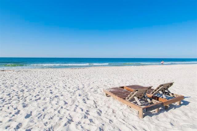 A Wave From It All Beach Resort Gulf Shores Exterior photo